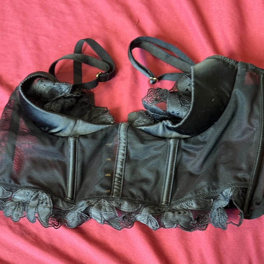 Elegant Black Lace Corset